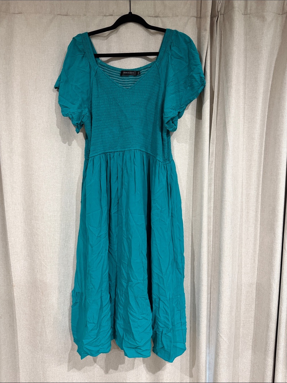 Smocked Bodice Puff-Sleeve Midi Dress in Teal